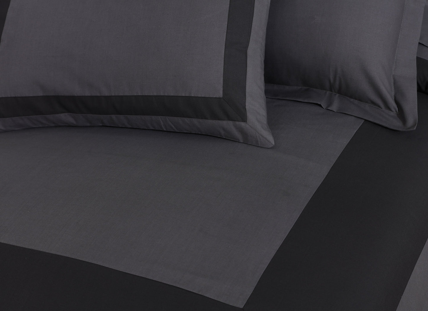 Xander Imperial-Bed Set 8 Pcs (Luxury)