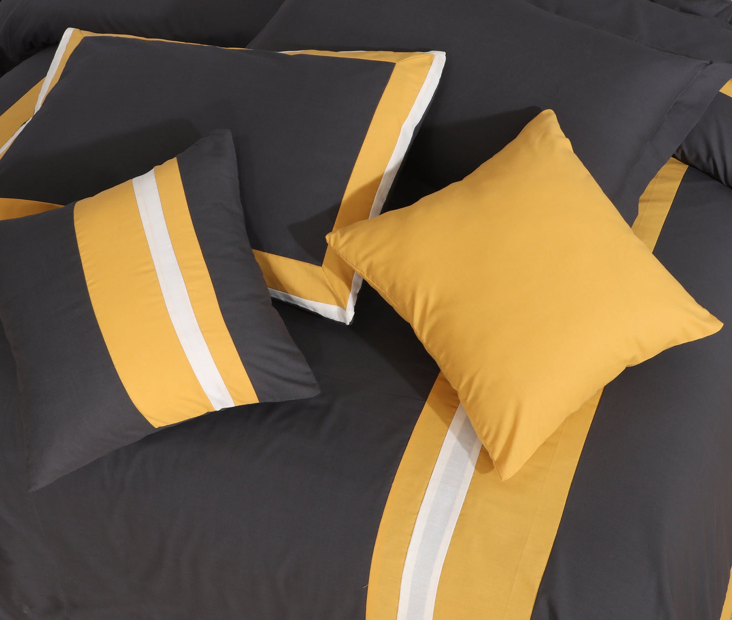 Kempston-Bed Set 8 Pcs (Luxury)