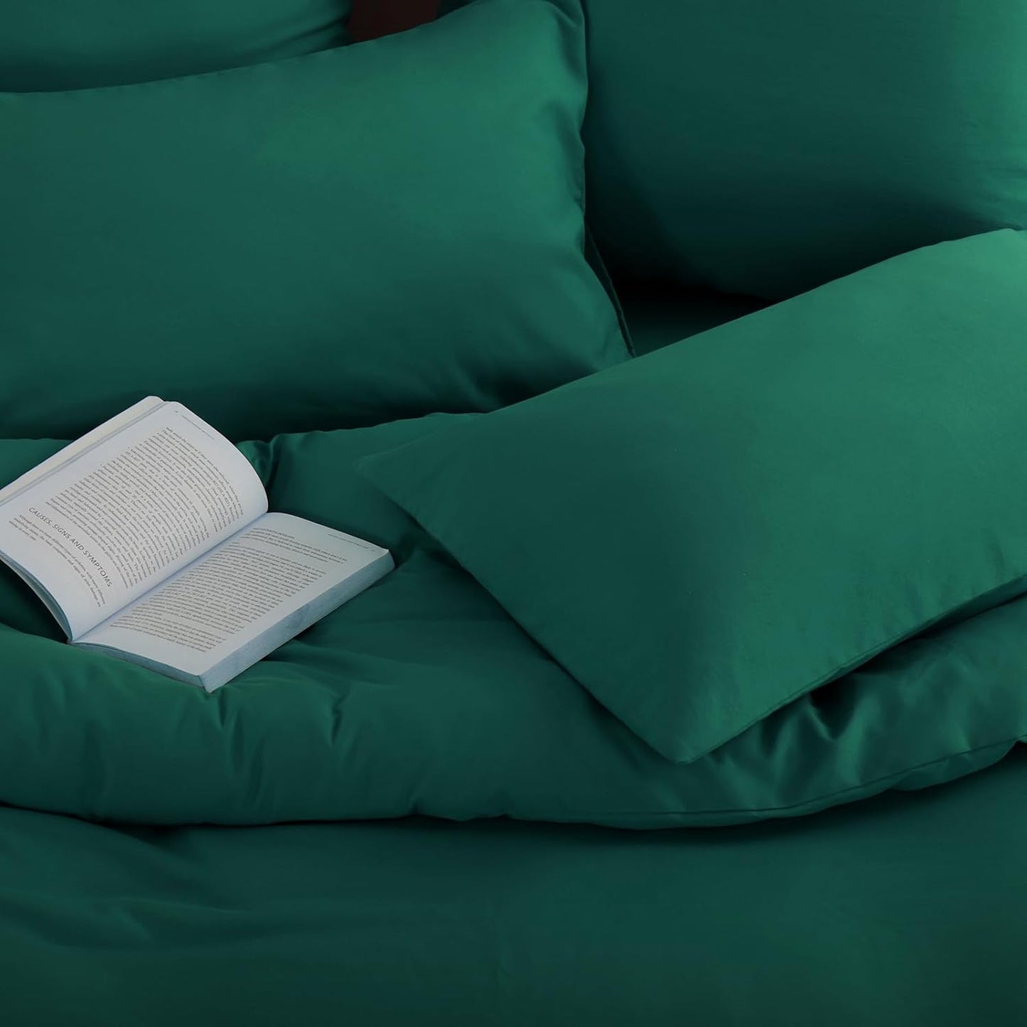 Ferrera Bottle Green Pillow Case-Pack of 2