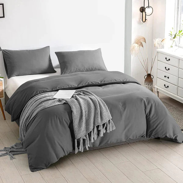 Ferrera Grey-Bed Set